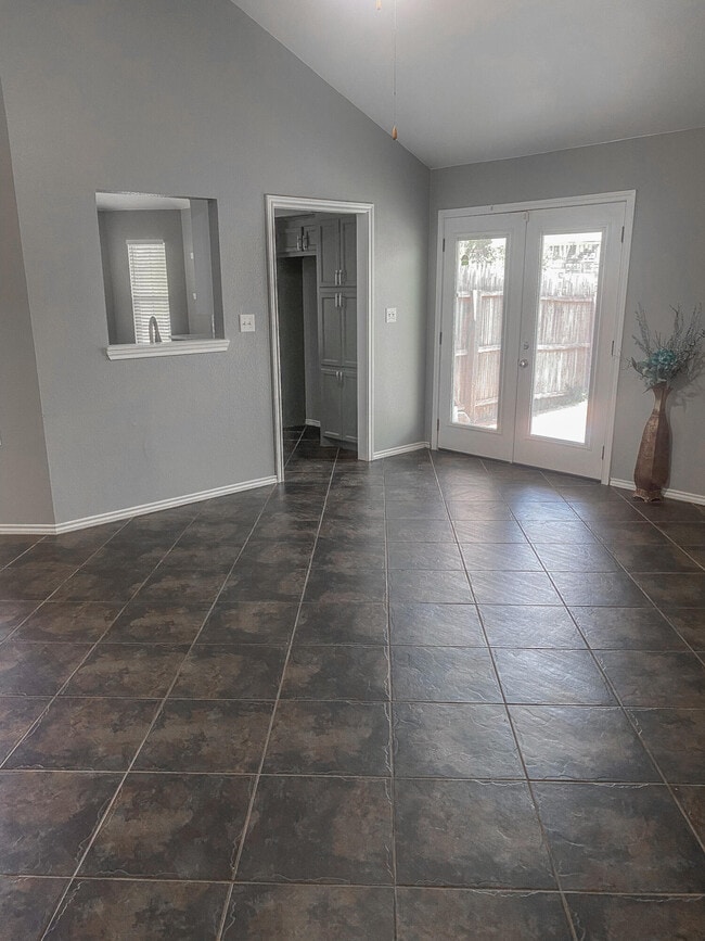 Photo - 10701 Dixon Ave