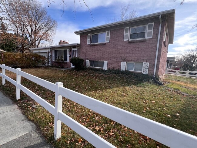 Building Photo - 1344 E 8125 S