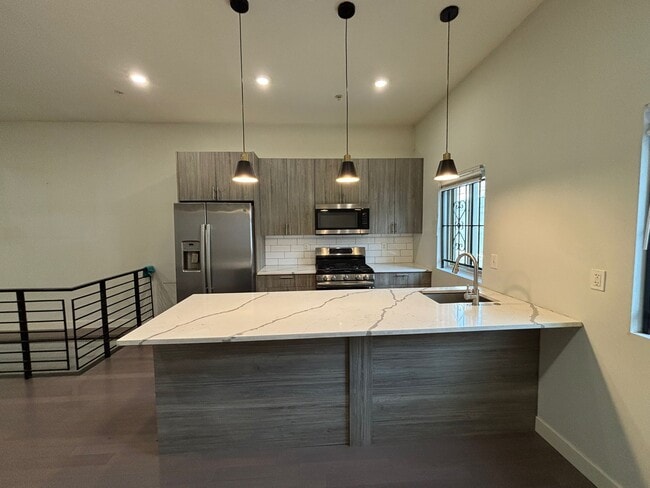 Photo - 2431 N Hancock St Unidad B