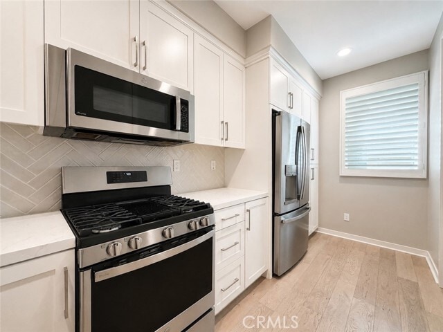 23 Sanctuary Ln