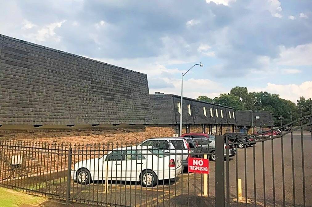 MayFair Apartments - Mayfair Apartments