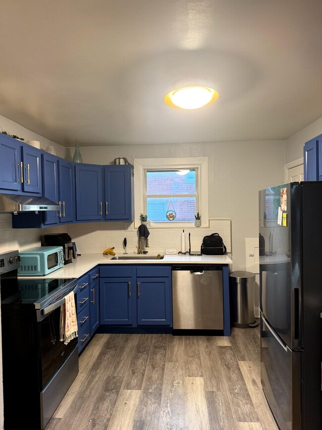 Photo - 5017-5019 N Bay Ridge Ave