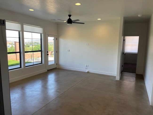 Photo - 676 676 W Lava Pointe Dr