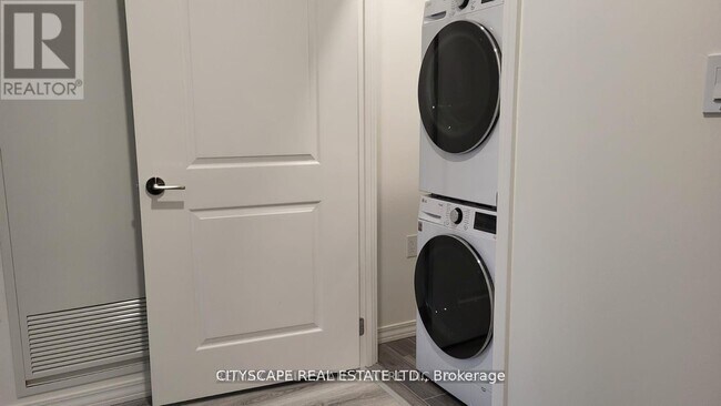 Photo - 1098 Paisley Rd Unit 411A