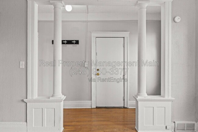 644 E Ferry St Unit 1e