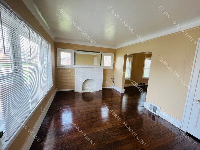 Photo - 14808 Marlowe St