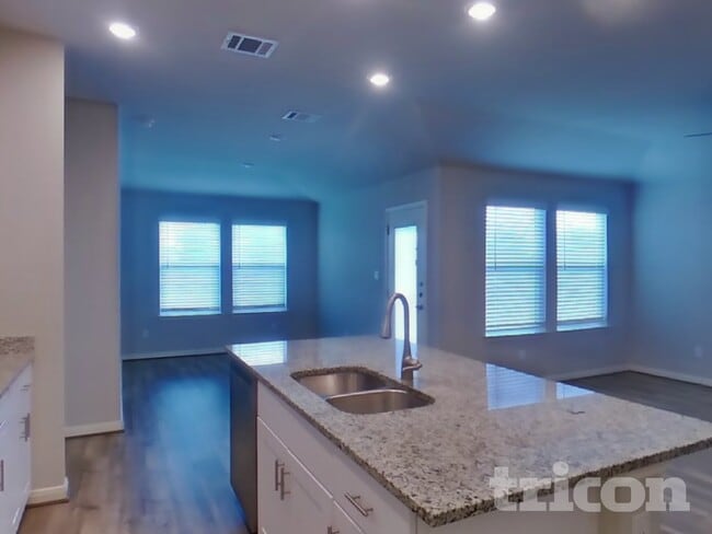 Photo - 13538 Paxton Blvd