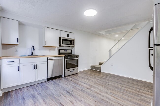 Photo - 2675 S 18th St Unit Apt 1 (Bottom)