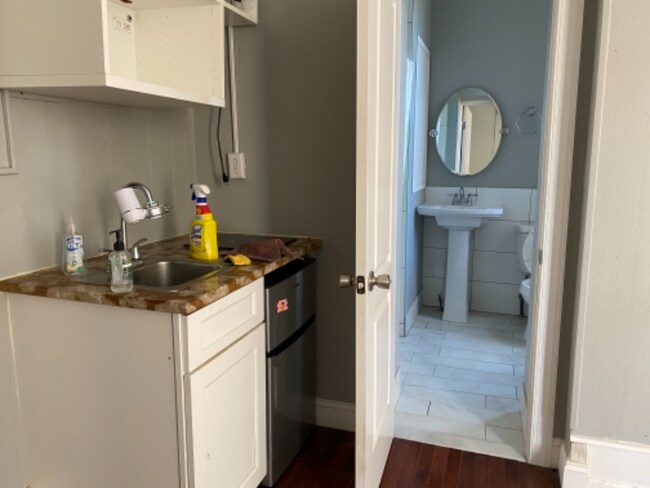 Photo - 205 N 36th St