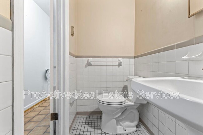 Photo - 442 New Jersey Ave