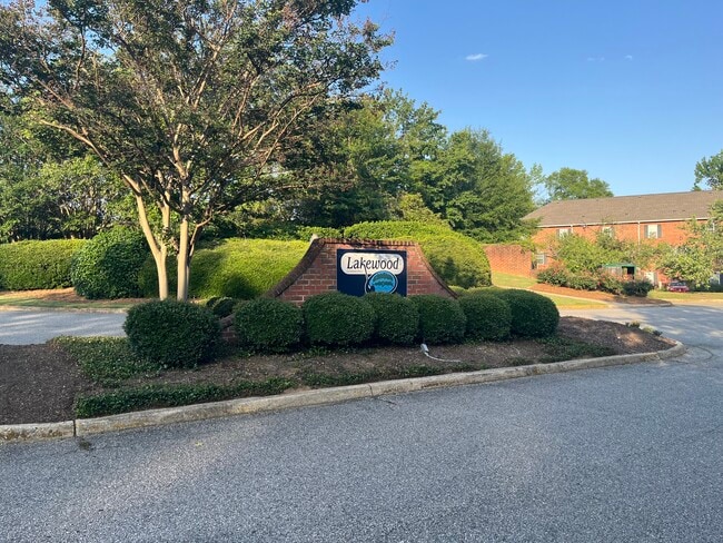 Photo - 148 E University Dr Apartment