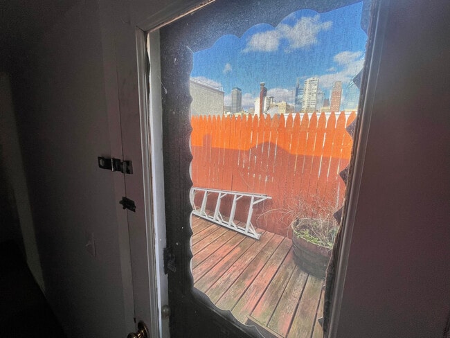 Photo - 1629 South St