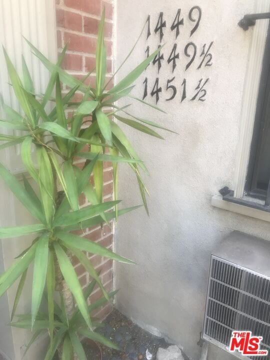 Photo - 1449 N Alta Vista Blvd