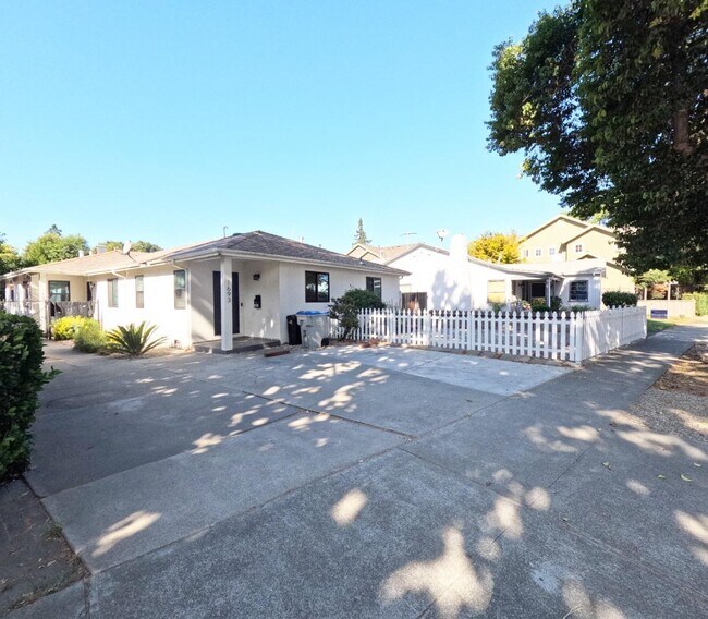 1693 Lincoln Ave House House Rental in San Jose, CA