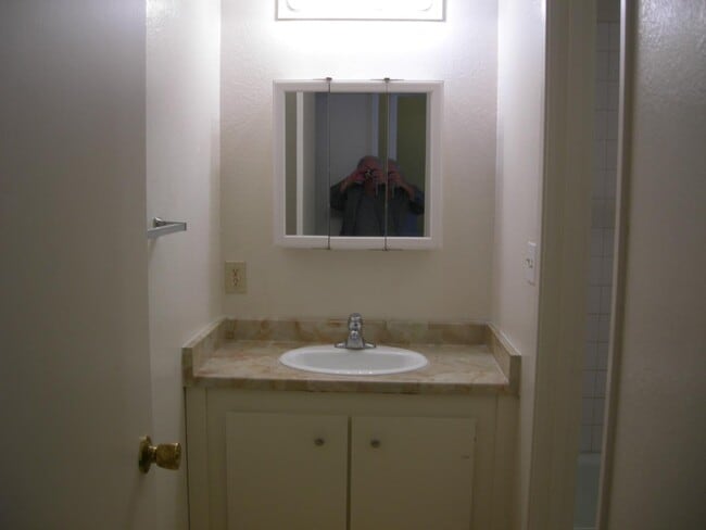 Photo - 310 Tradewinds Dr