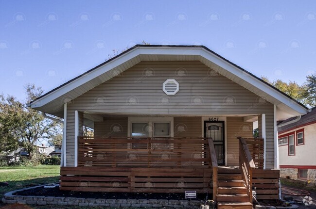 Building Photo - 6627 Brooklyn Ave Rental