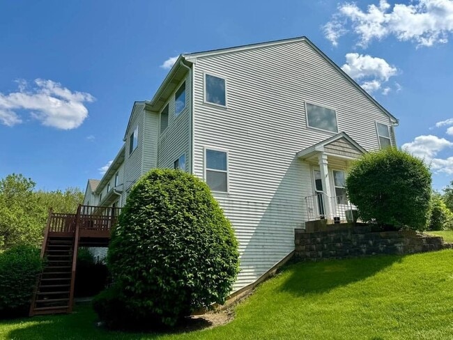Building Photo - 1437 Meadowsedge Ln Rental