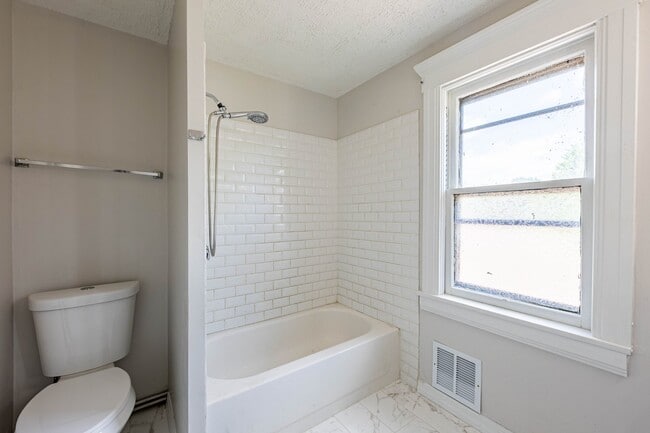 21 N Locust St Unit 2