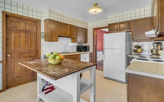 Photo - 561 Summit Ridge Dr