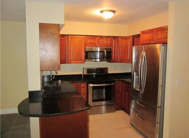 Building Photo - 4215 S 57th Ave Unit C