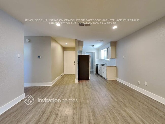 Photo - 923 Meadow Mead Dr