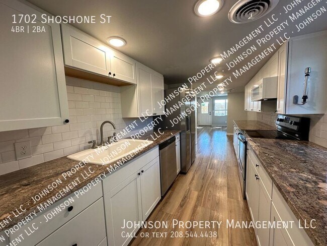 Photo - 1702 Shoshone St