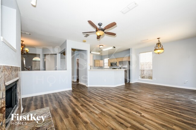 Photo - 4909 Lodgepole Ln