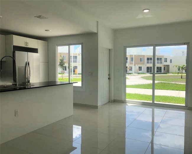 Photo - 25869 SW 139th Path