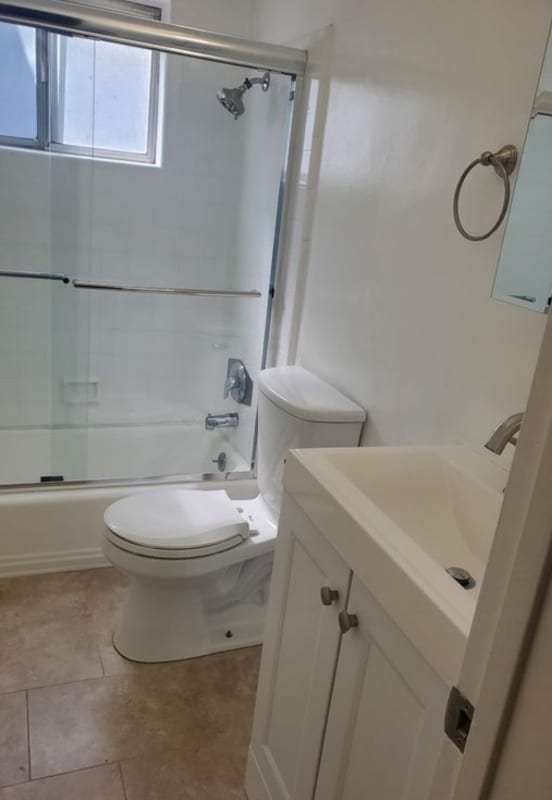 Photo - 1411 N Sierra Bonita Ave Unit 4