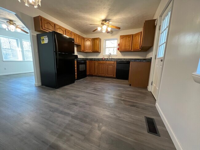 Photo - 836 Lynn Brooke Pl