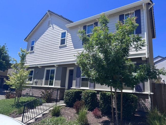 Photo - 3 BR/2.5BA | Newly Renovated Single Family Home | 1-Car Garage |Near Franklin Blvd!
