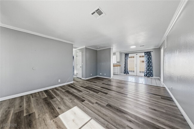 Photo - 251 Meyers Ave