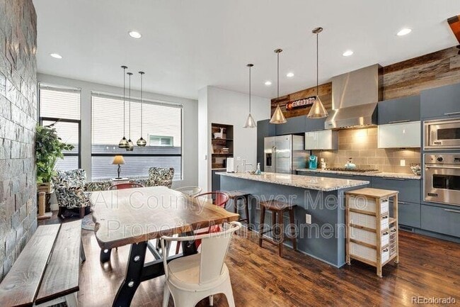 Photo - 2900 Inca St