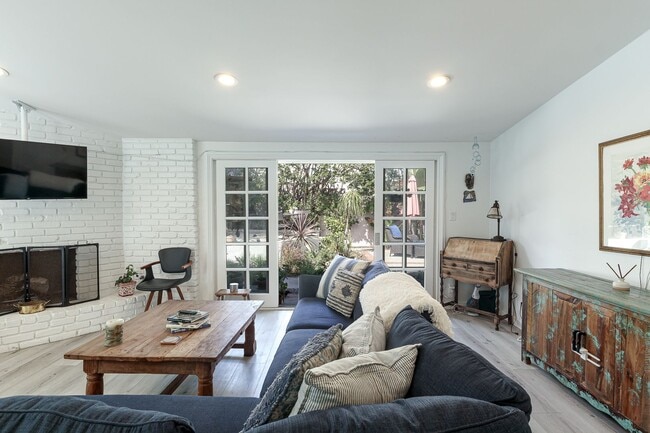 Photo - Quintessential Ventura Beach House | Furnished 3 Bed, 2 Bath | Pierpont Beach | Monthly Rental