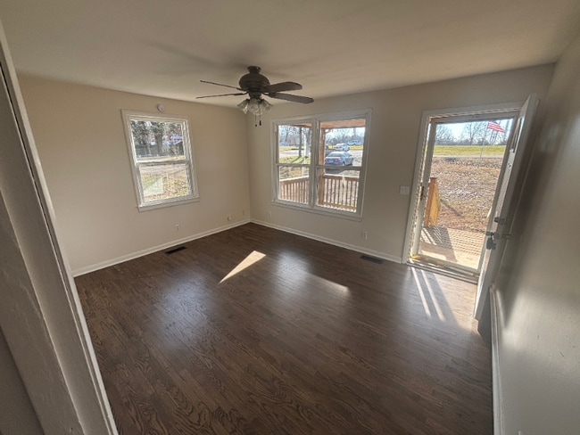 Photo - 101 Circle Dr