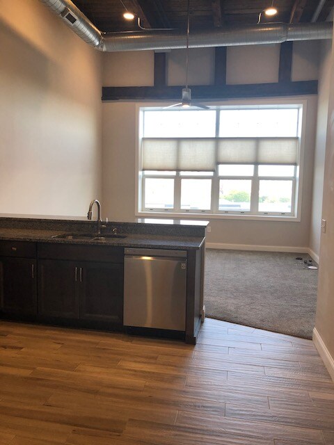 Photo - 373 Spencer St Unidad 303