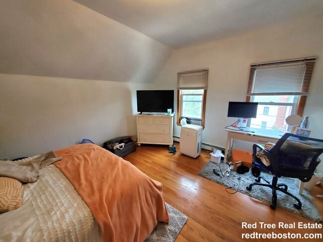 Photo - 66 Brooks St Unit 3