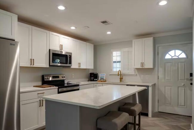 Building Photo - 43 Summer Haven Trail