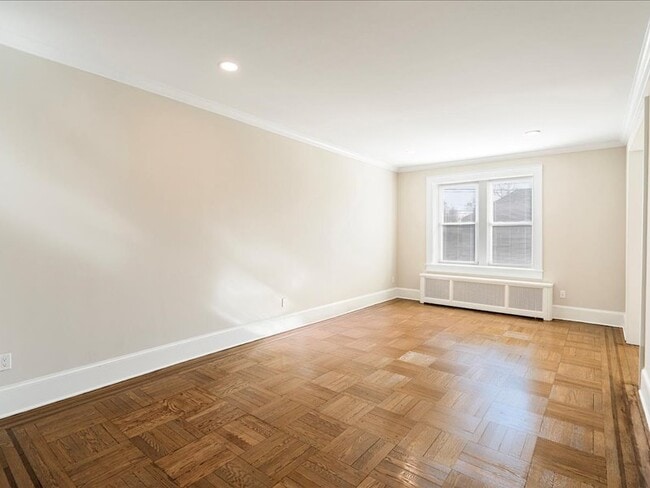 24 Springfield Ave