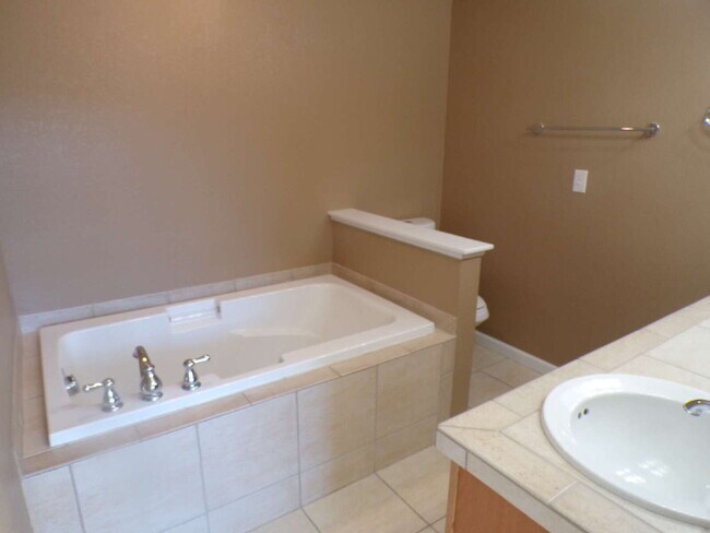 Belmar Townhome - 3 Bedroom, 3 Bathroom (70Vi)