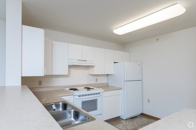 2BR, 1.5BA