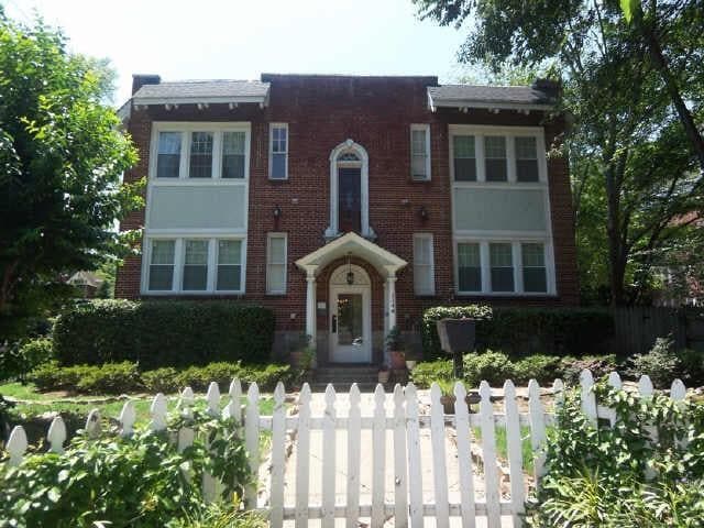 Building Photo - 1144 Blue Ridge Ave NE Unit 7
