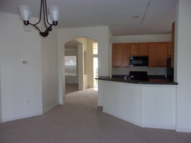 Photo - SPRING RIDGE COMMUNITY