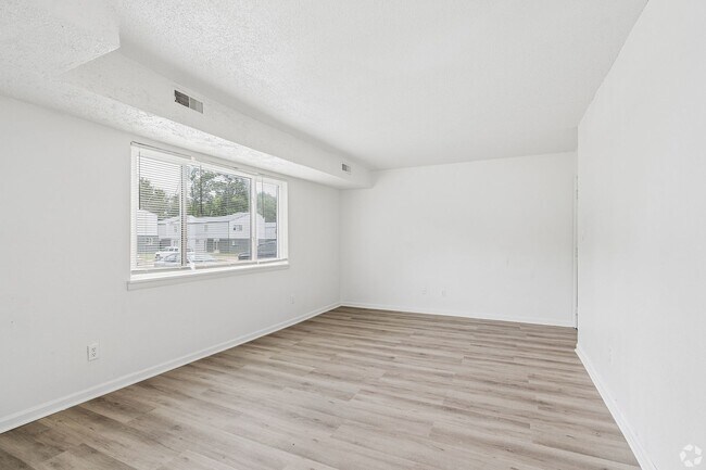 Photo - Forest Village Apartments