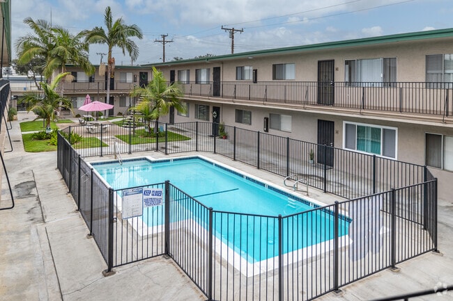12417 Benedict Ave.