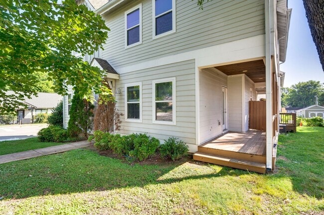 Photo - 217 N 9th St