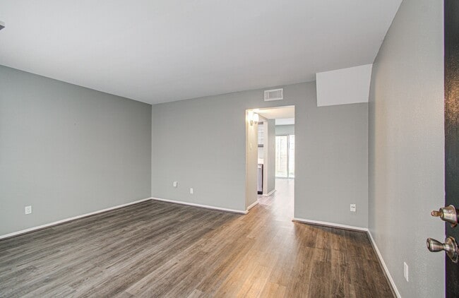 Photo - 1713 Huldy St Unit 3