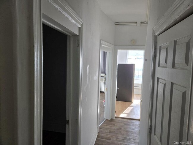 Photo - 5614 Broadway