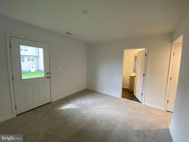 415 Aragon Dr