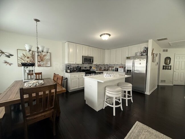 Photo - 1064 Turin Dr